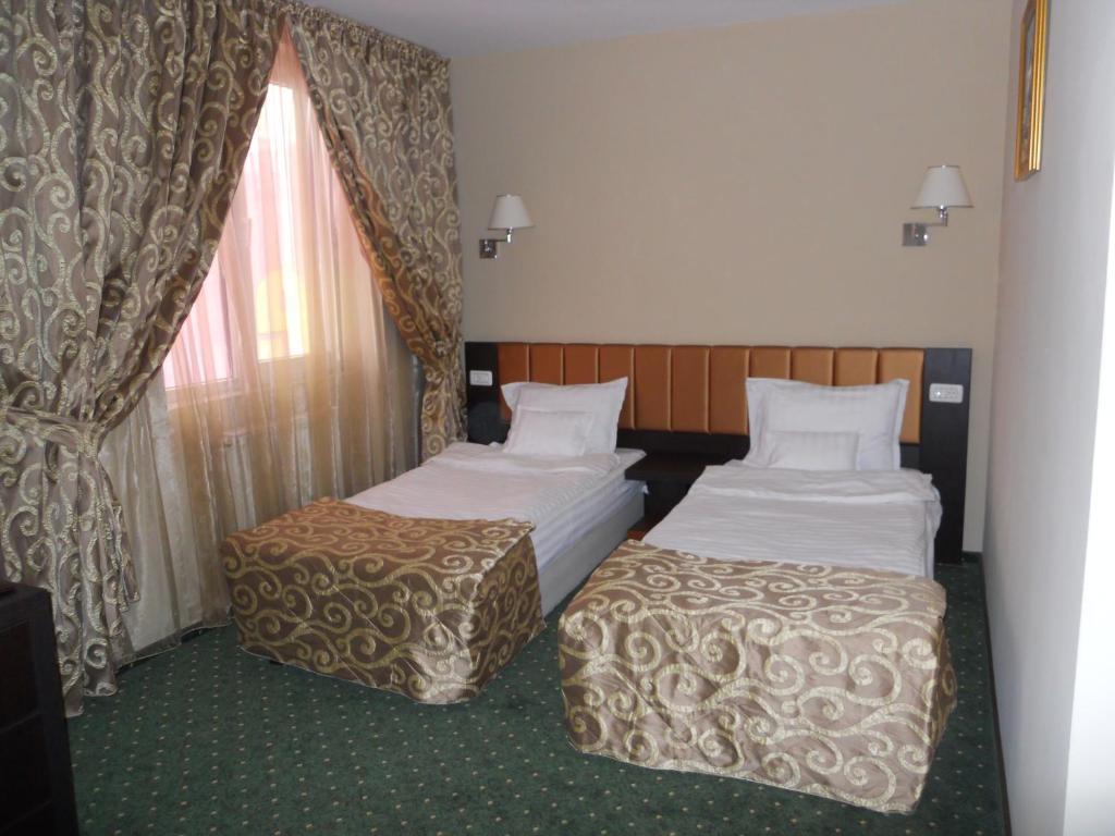 באקאו Hotel Bistrita חדר תמונה